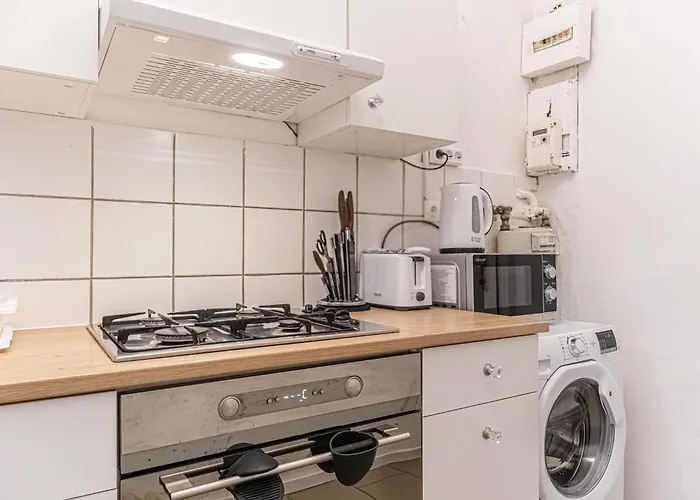 Charming 2br With Location In 公寓 *