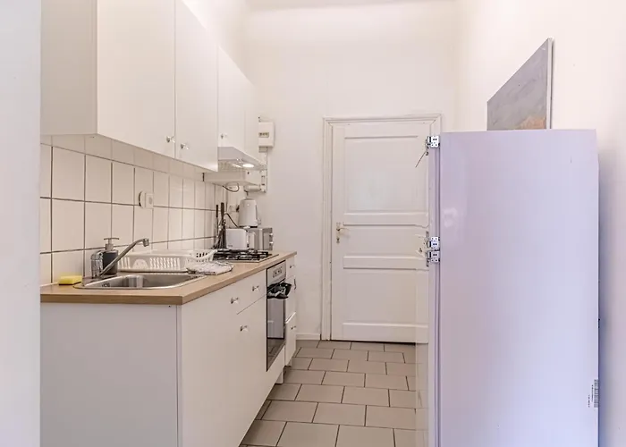Charming 2br With Location In 公寓
